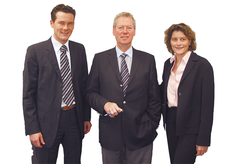 Darstellung des Dreiergespanns bestehen aus Guido Schürkötter, Hermann Schürkötter und Heike Schürkötter, die ab 2003 die Geschäftsführung darstellen.